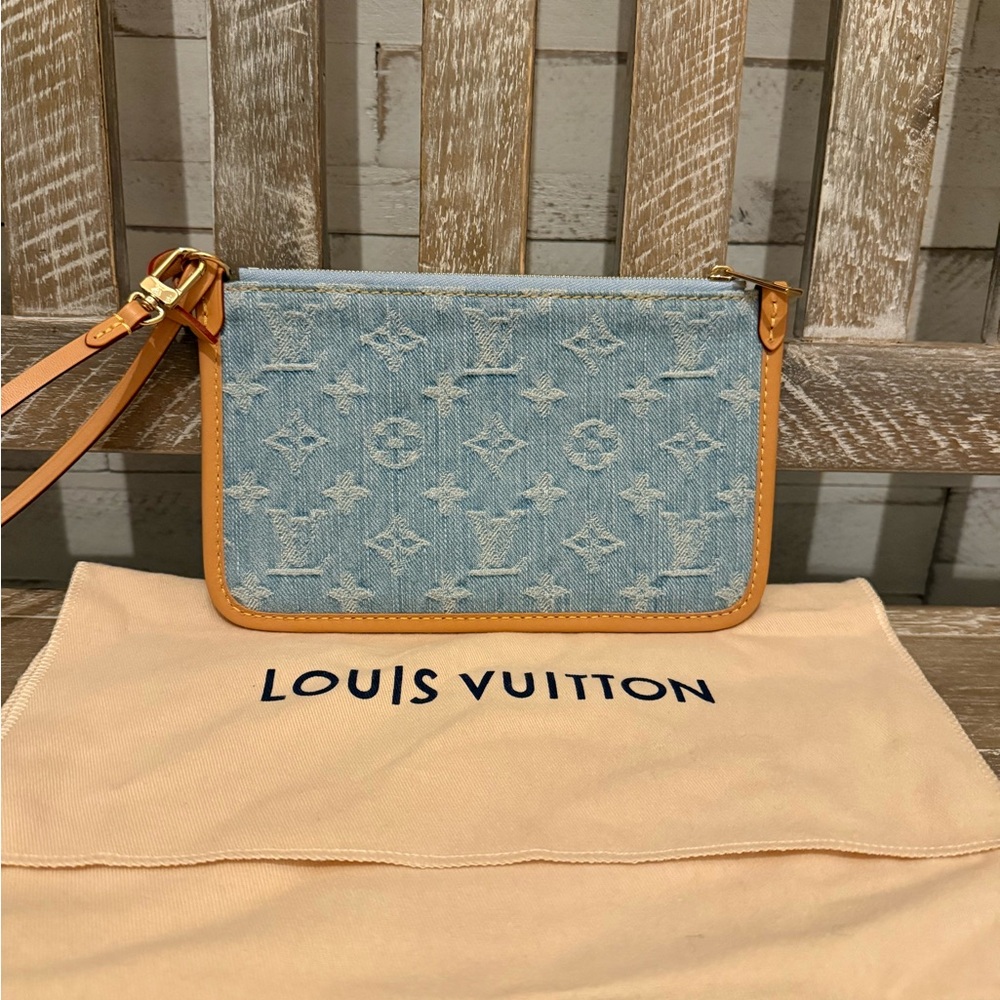 Louis Vuitton Carryall Denim Pouch Monogram Denim Pochette LIKE NEW!